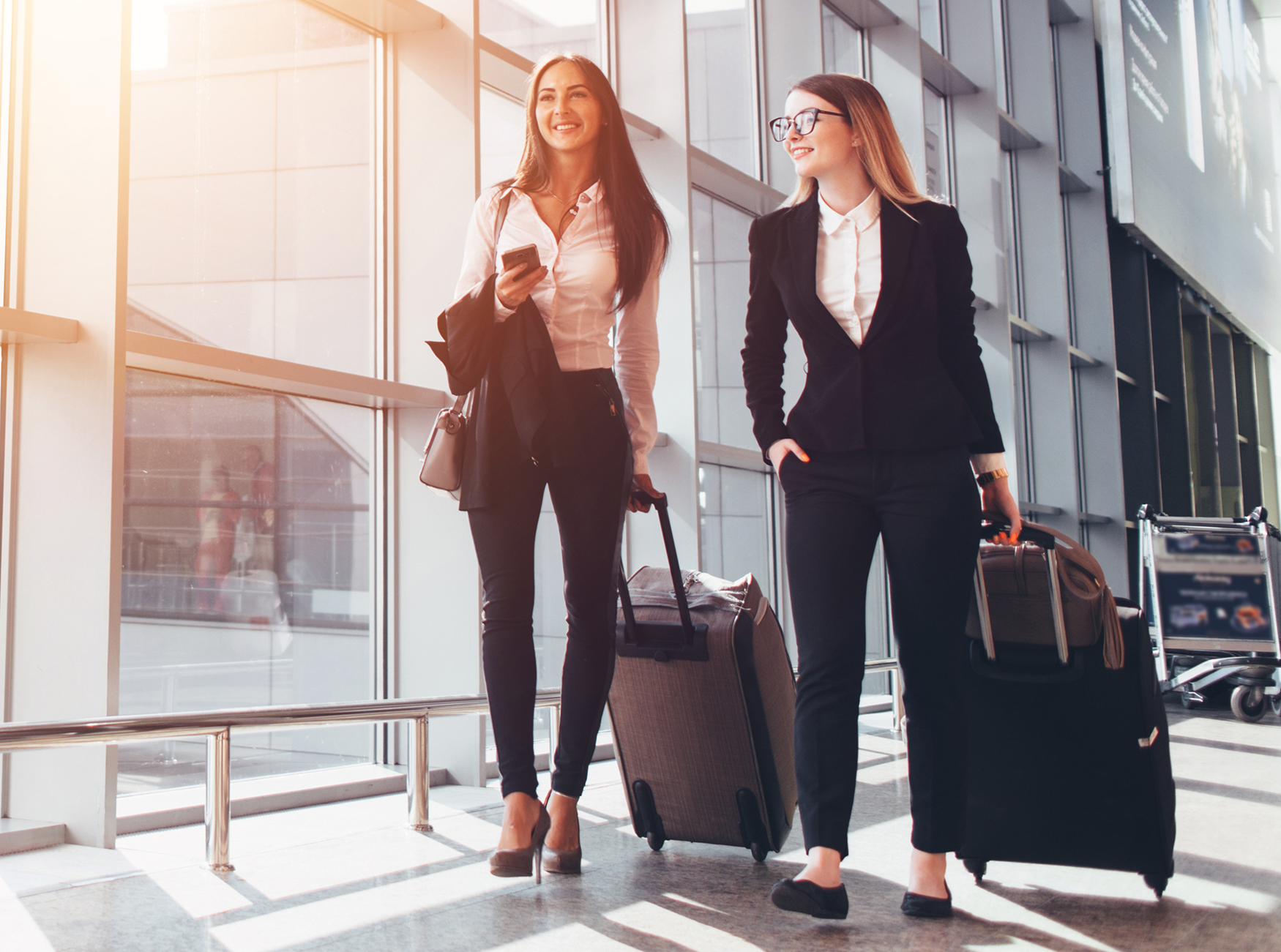 Luxury airport pickup service by C&S Executive for airplane travelers